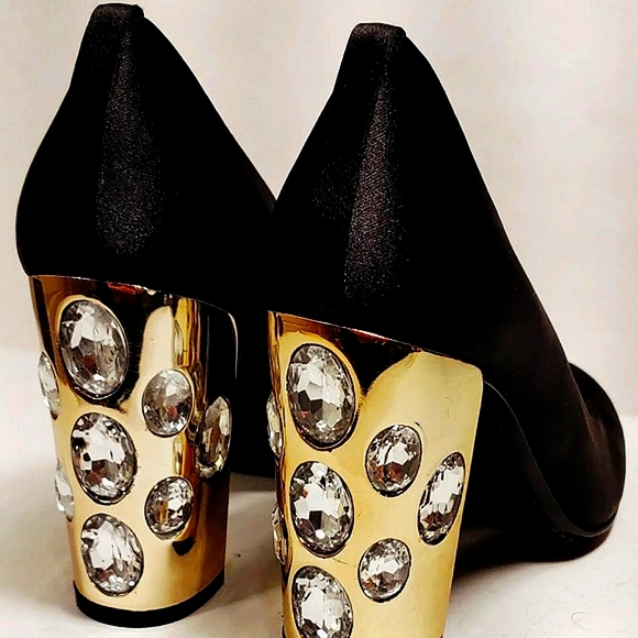 TORY BURCH Black Satin Round Toe/Gold Rhinestoned Block Hi-Heel Women's Size 7M - Picture 4 of 12